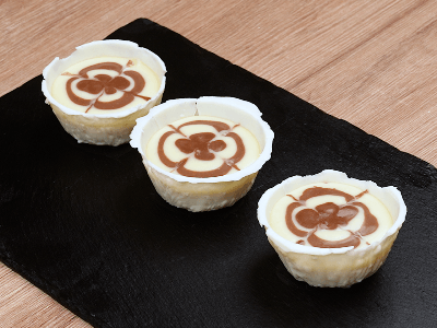 Mini Casquinha de Chocolate Branco com Creme