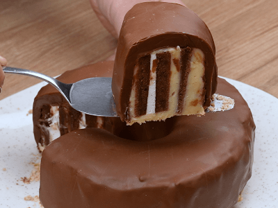 Lemon Cream and Chocolate Dessert