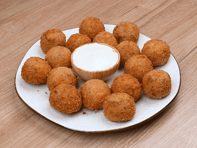 Bolinho de Carne Moída e Queijo