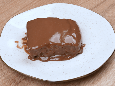 Bolo de Morango na Frigideira