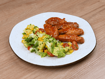 Asinhas com Molho e Salada