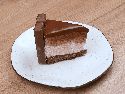 Chocolate Pie with Strawberries and Snickers