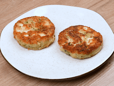 Bolinho de Frango com Manteiga
