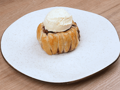 Apple Dessert with Blueberries and Walnuts