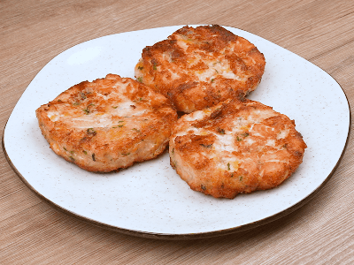 Bolinho de Salmão